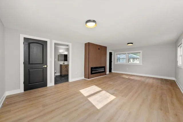 $289,900 | 4421 179th Street, Country Club Hills, IL 60478