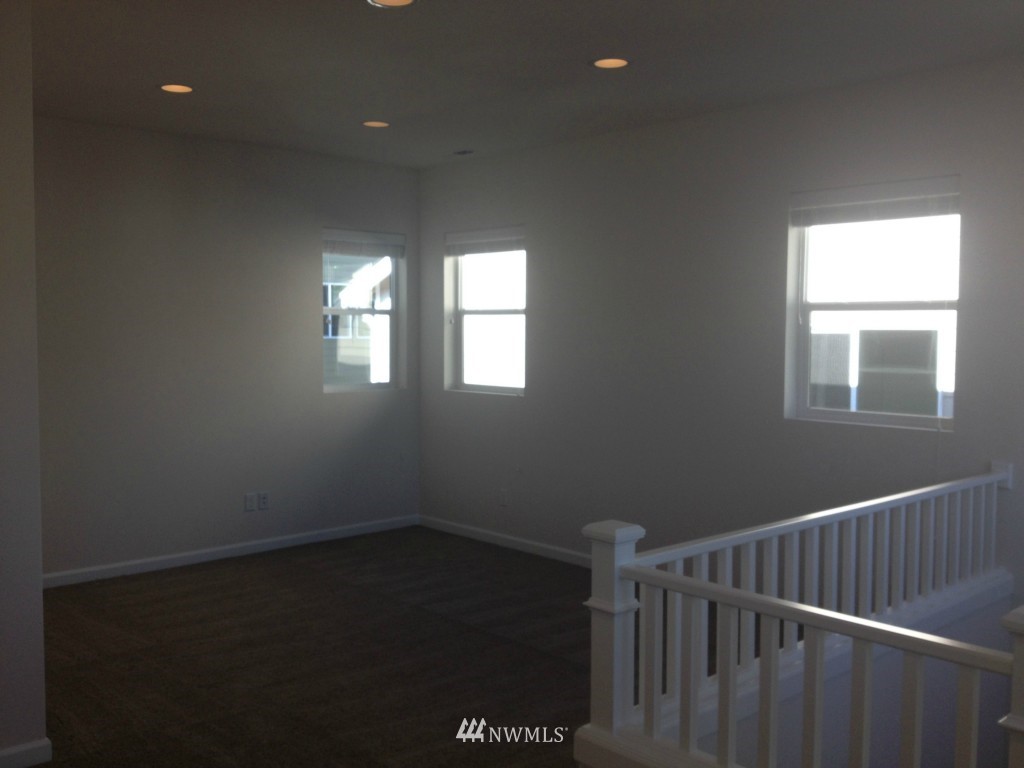 3711 195th Place Southeast, Unit 24 Bothell, WA 98012 - Photo 9 of 16 Gallery Image 9