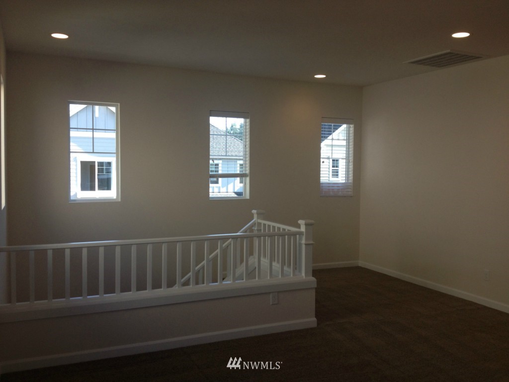 3711 195th Place Southeast, Unit 24 Bothell, WA 98012 - Photo 10 of 16 Gallery Image 10