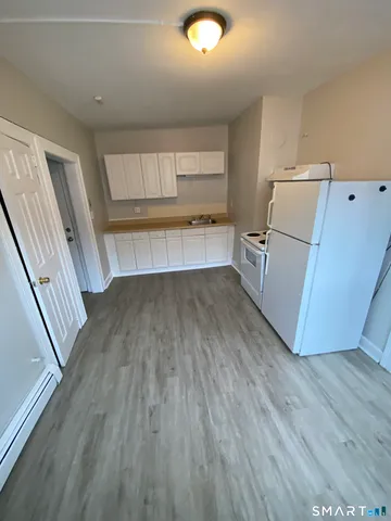 $1,200 | 784 Capitol Avenue, Unit C3, Hartford, CT 06106