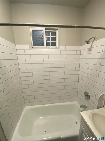 $1,200 | 784 Capitol Avenue, Unit C3, Hartford, CT 06106