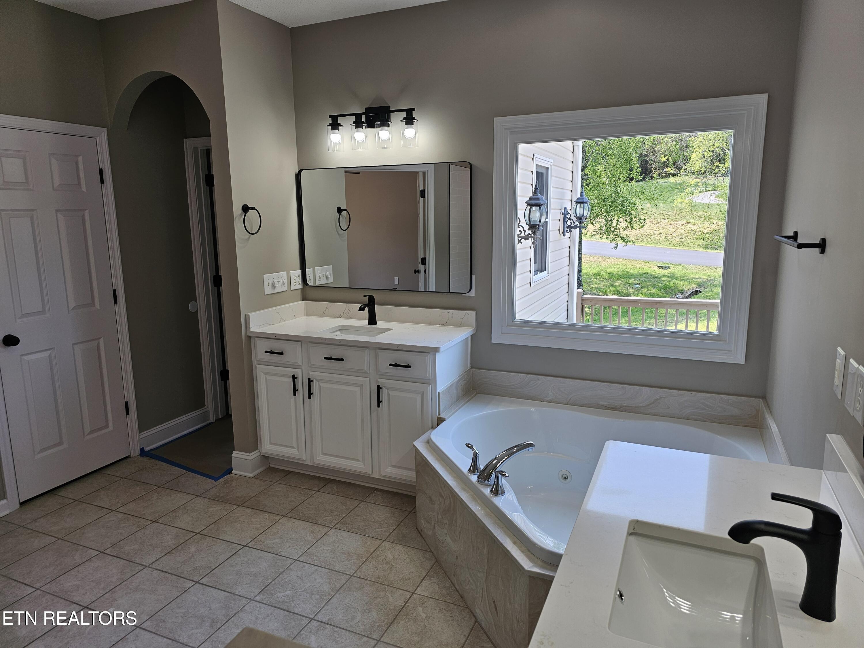 103 Huron Place Loudon, TN 37774 - Photo 19 of 43 20260407_140