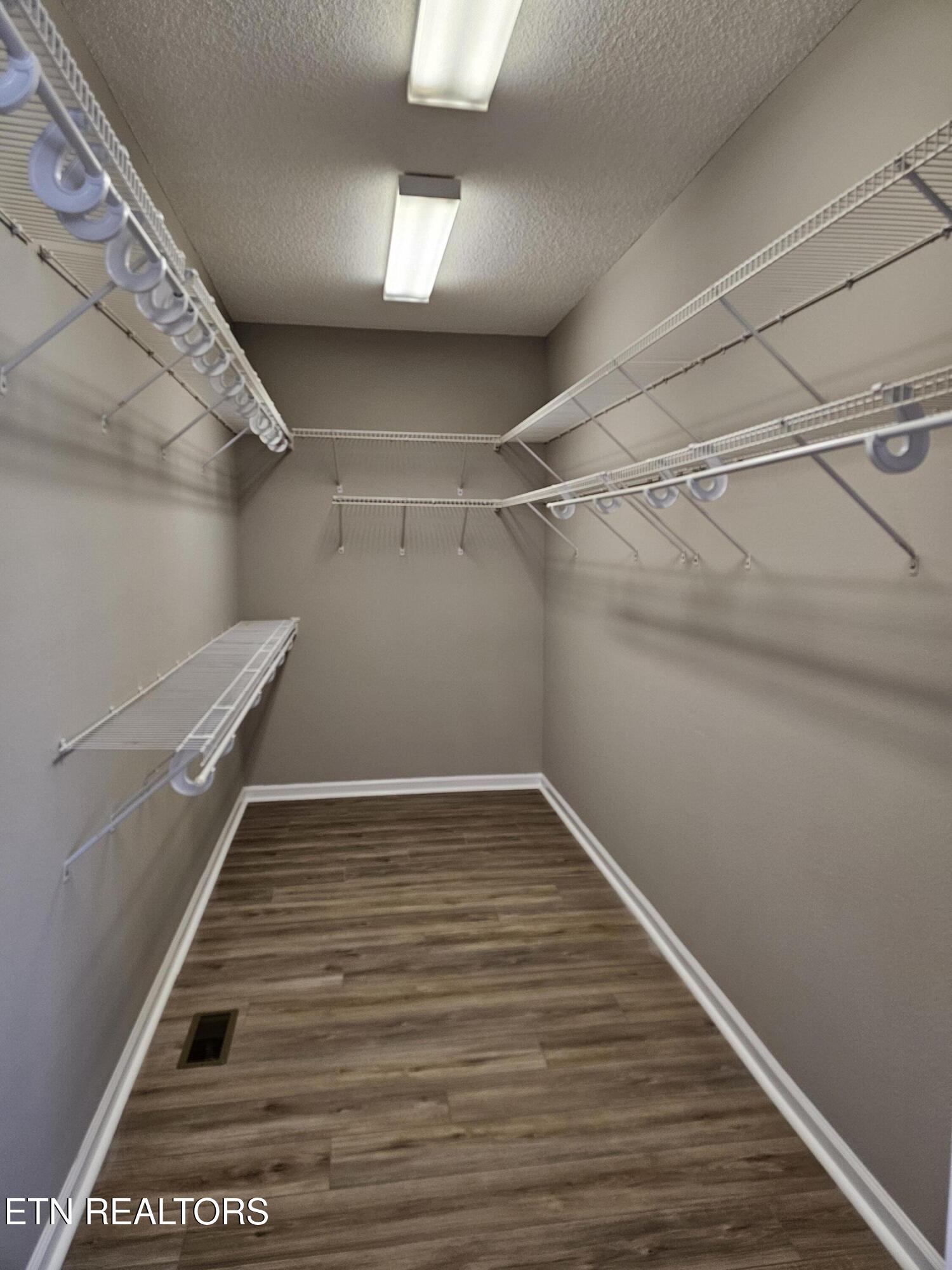 103 Huron Place Loudon, TN 37774 - Photo 23 of 43 20260407_140658