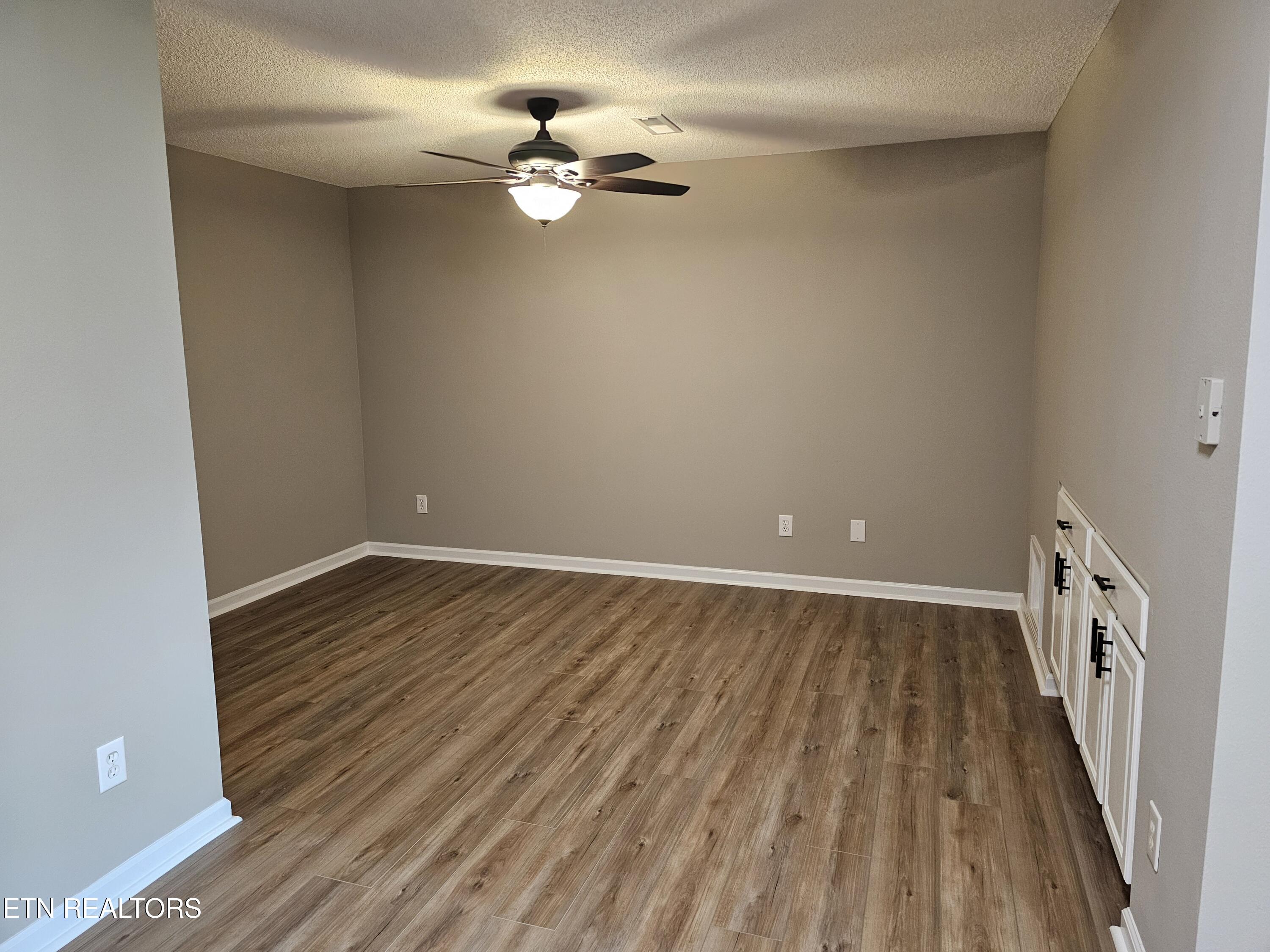 103 Huron Place Loudon, TN 37774 - Photo 30 of 43 20260407_141304