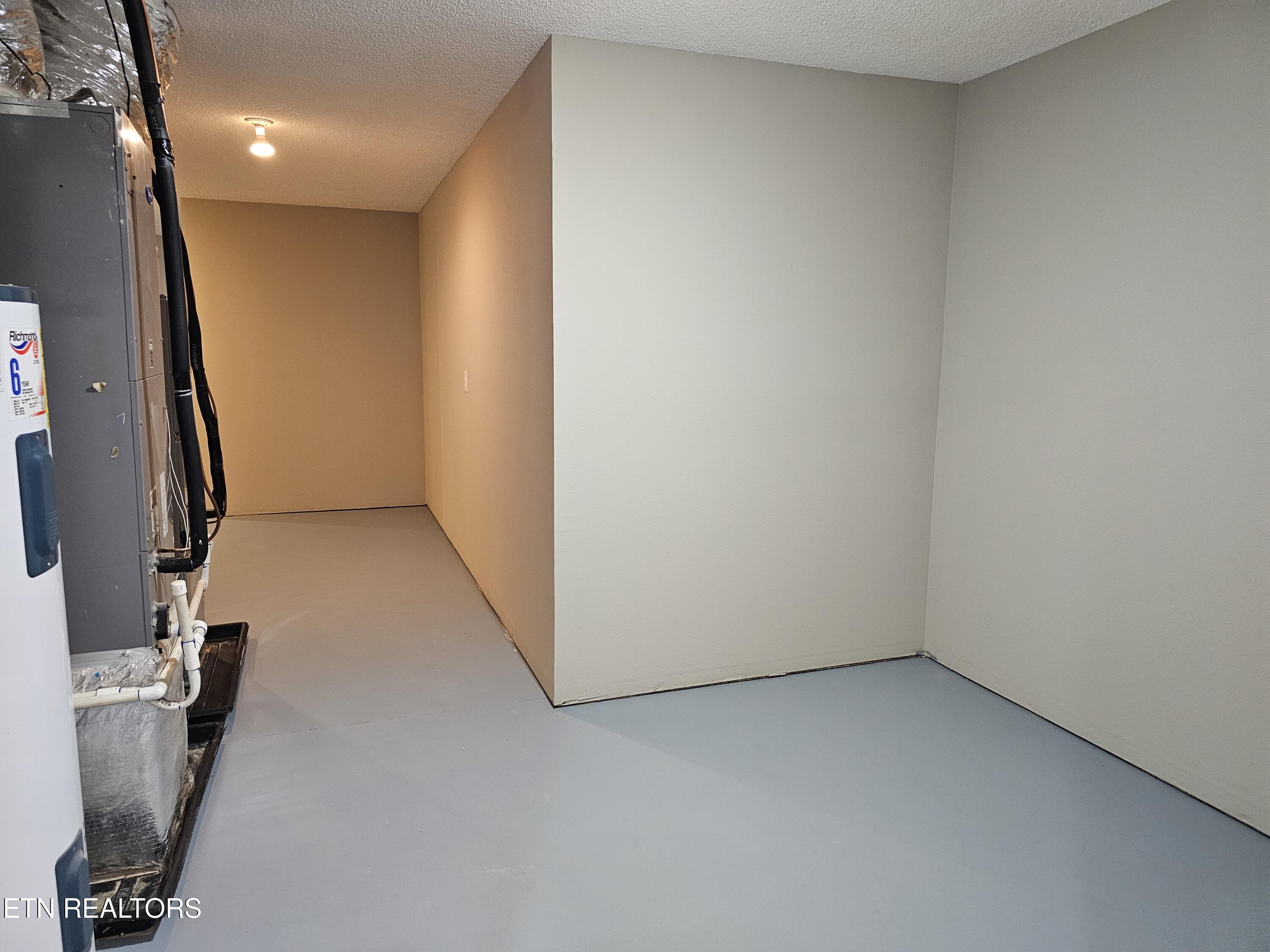 103 Huron Place Loudon, TN 37774 - Photo 32 of 43 20260407_141350