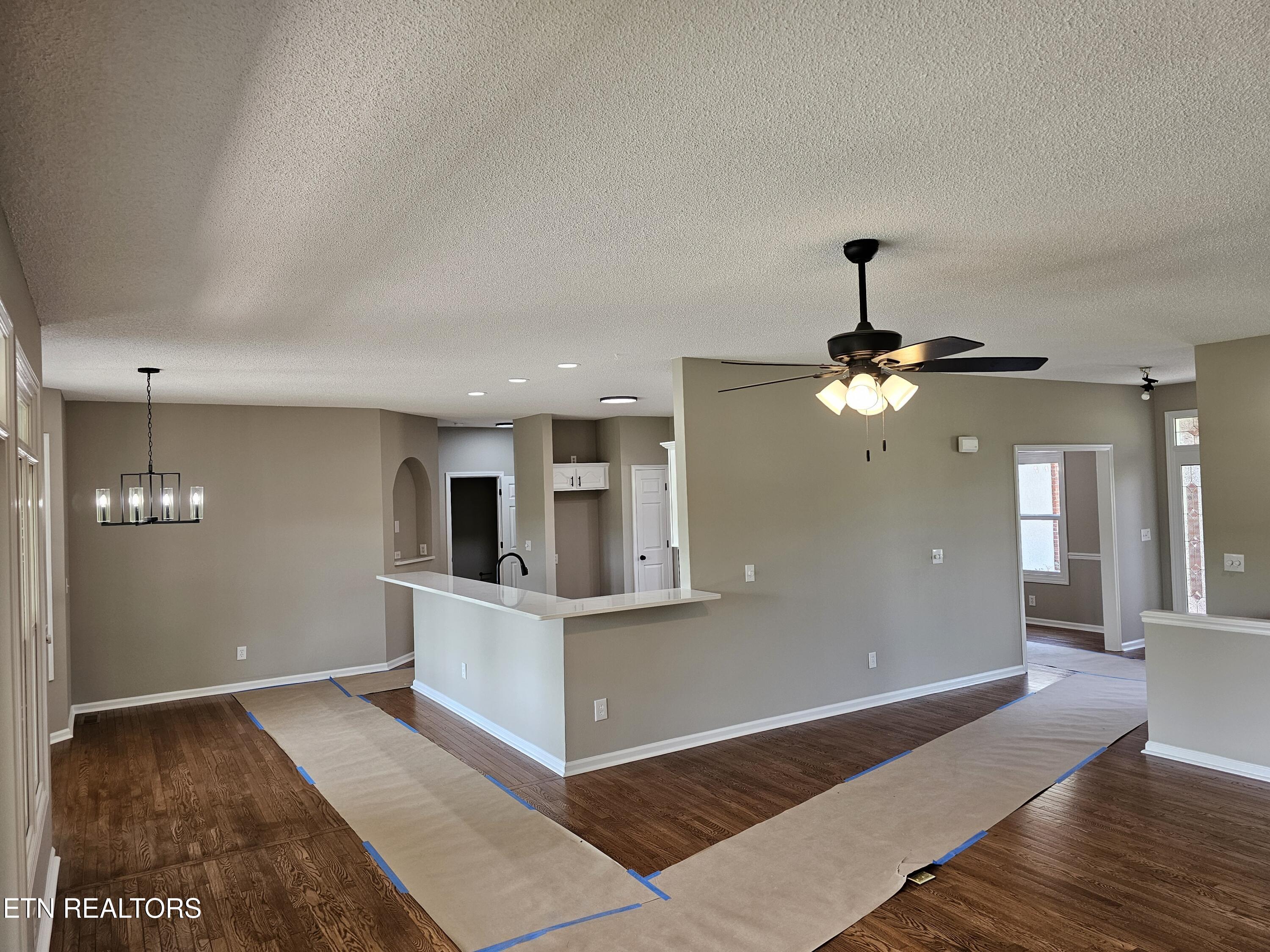 103 Huron Place Loudon, TN 37774 - Photo 7 of 43 20260407_135646