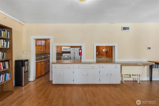 $1,444,000 | 2116 West Dravus Street, Seattle, WA 98199