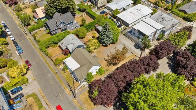 $1,444,000 | 2116 West Dravus Street, Seattle, WA 98199