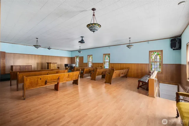 $1,444,000 | 2116 West Dravus Street, Seattle, WA 98199