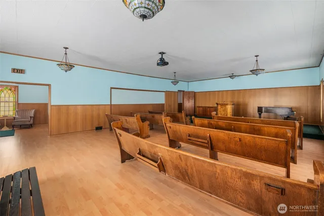 $1,444,000 | 2116 West Dravus Street, Seattle, WA 98199