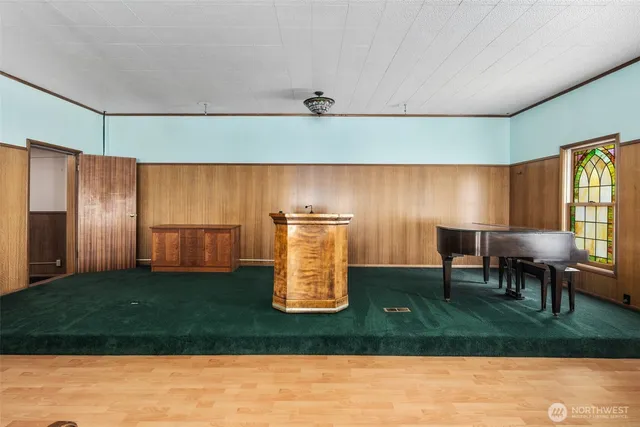 $1,444,000 | 2116 West Dravus Street, Seattle, WA 98199