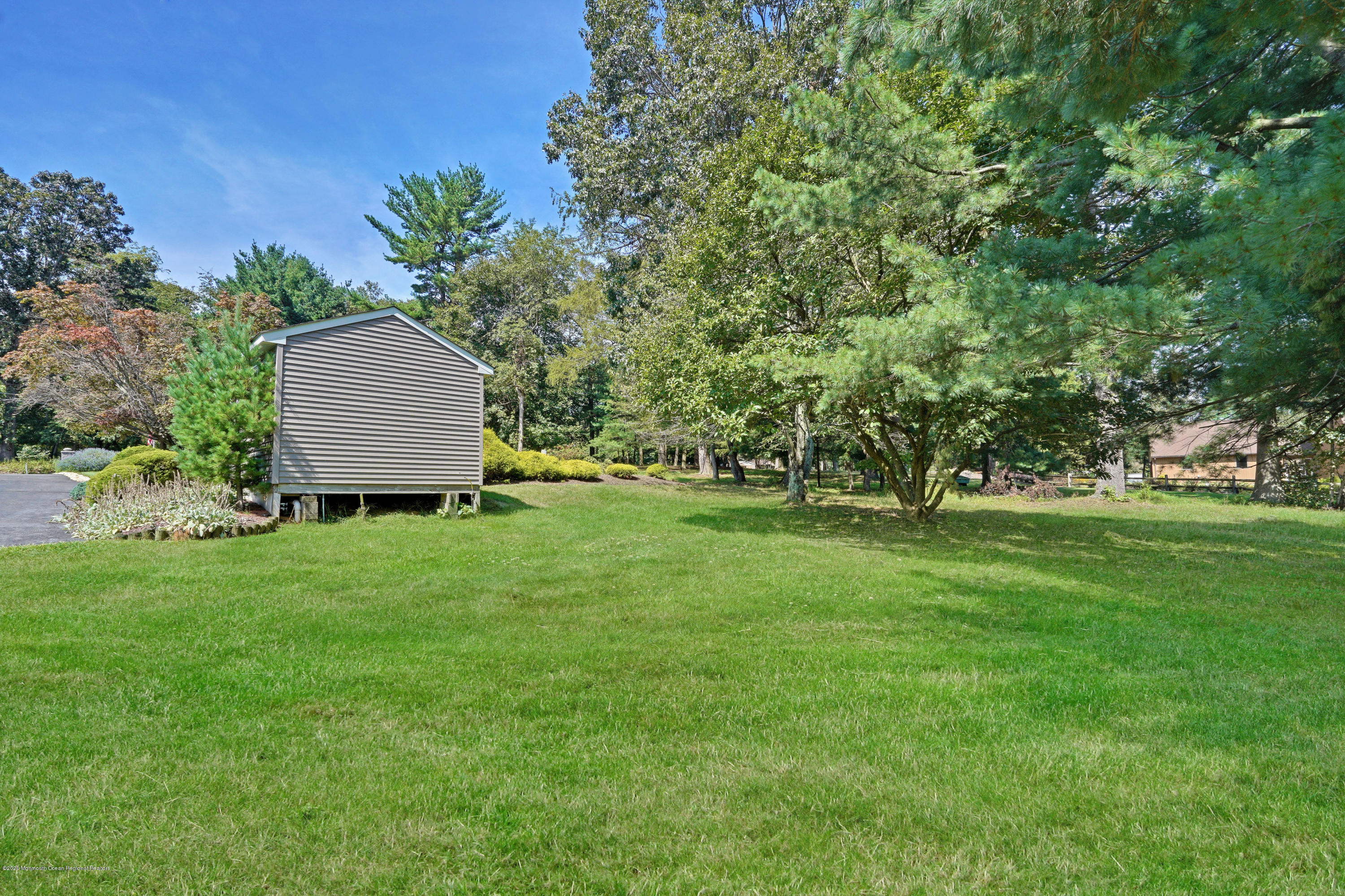 47 Agress Road Millstone Township, NJ 08535 - Photo 69 of 77 076_ros09076-ros09080_1