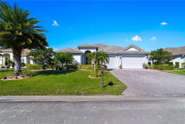 $699,000 | 4777 Four Lakes Circle Southwest, Vero Beach, FL 32968