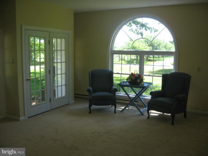 1172 Russell Road Berryville, VA 22611 - Photo 5 of 27 Family Room- Palladian Window