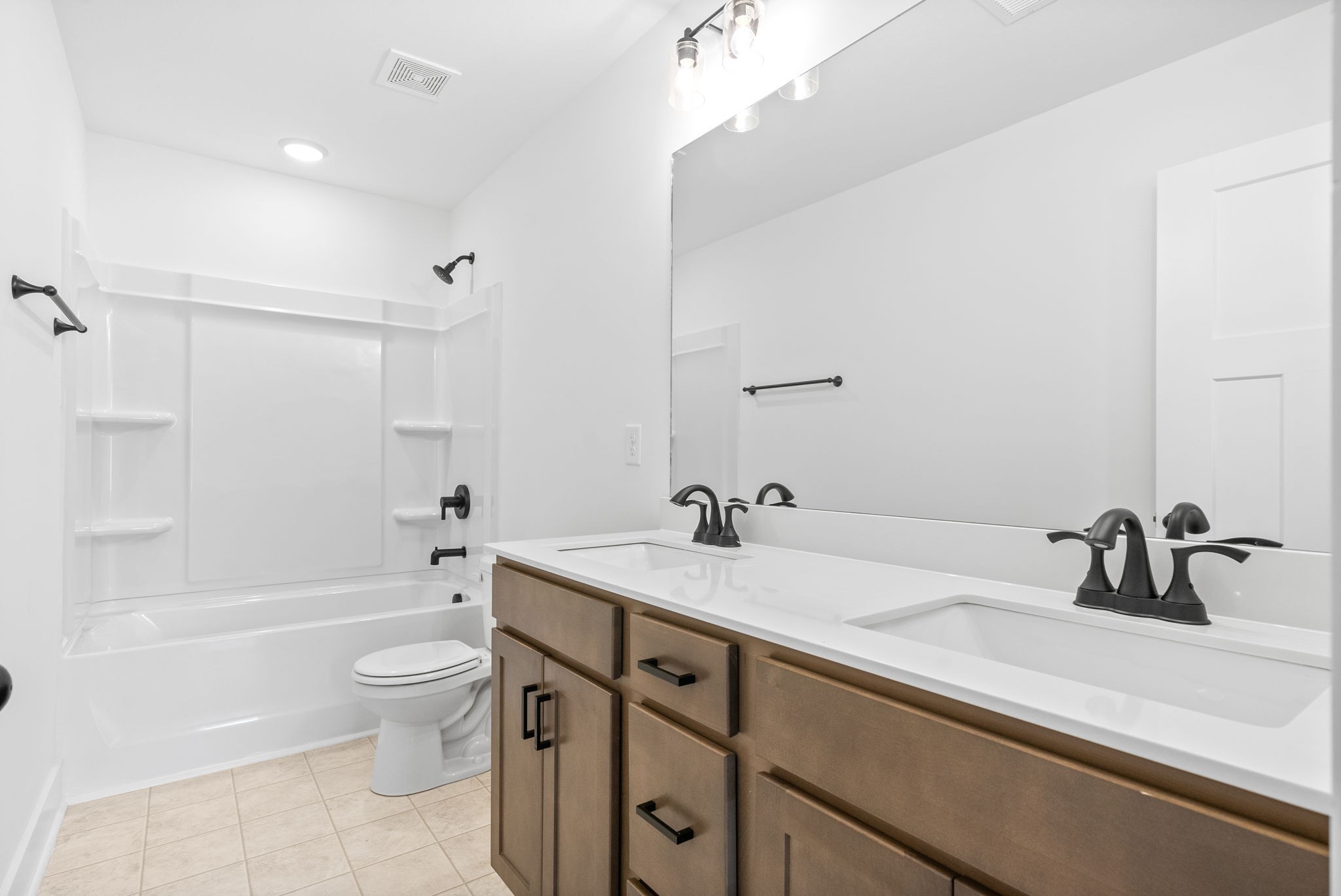 138 Front Rdg Circle Clarksville, TN 37042 - Photo 16 of 30 Gallery Image 16