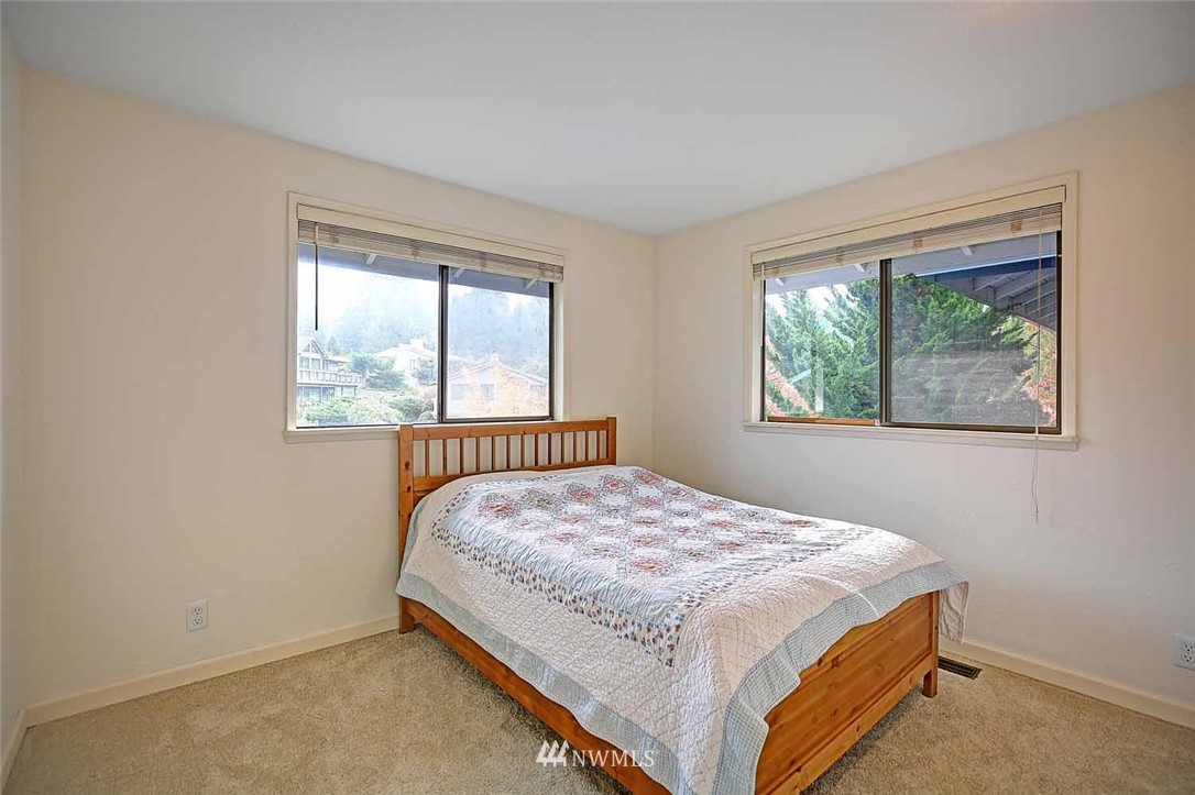 6409 146th Street Southwest Edmonds, WA 98026 - Photo 12 of 25 Gallery Image 12