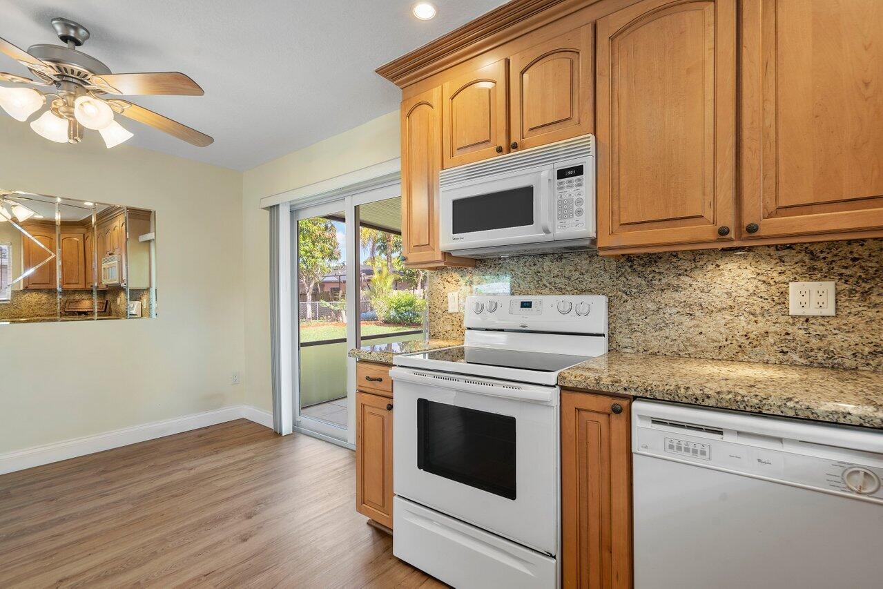 10695 Emperor Street Boca Raton, FL 33428 - Photo 16 of 34 016-10695EmperorStreet-BocaRaton-FL-3342