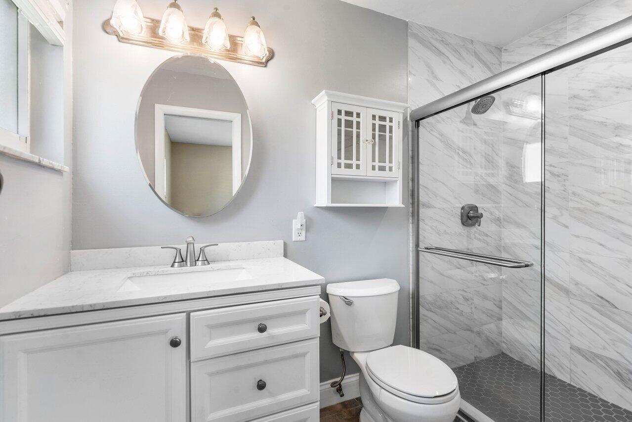 10695 Emperor Street Boca Raton, FL 33428 - Photo 8 of 34 007-10695EmperorStreet-BocaRaton-FL-3342