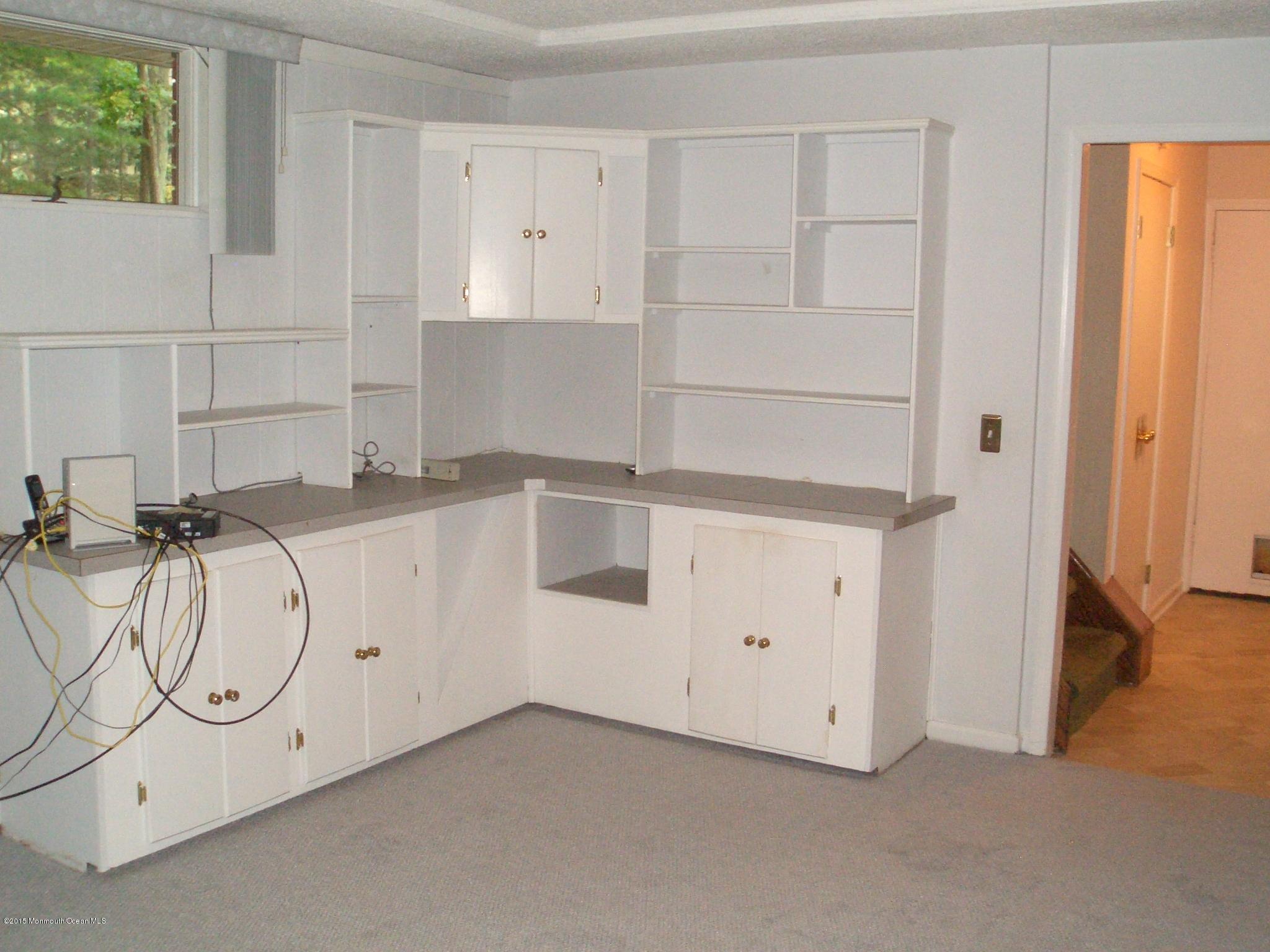 136 Millstone Road Millstone Township, NJ 08535 - Photo 20 of 35 CIMG2464