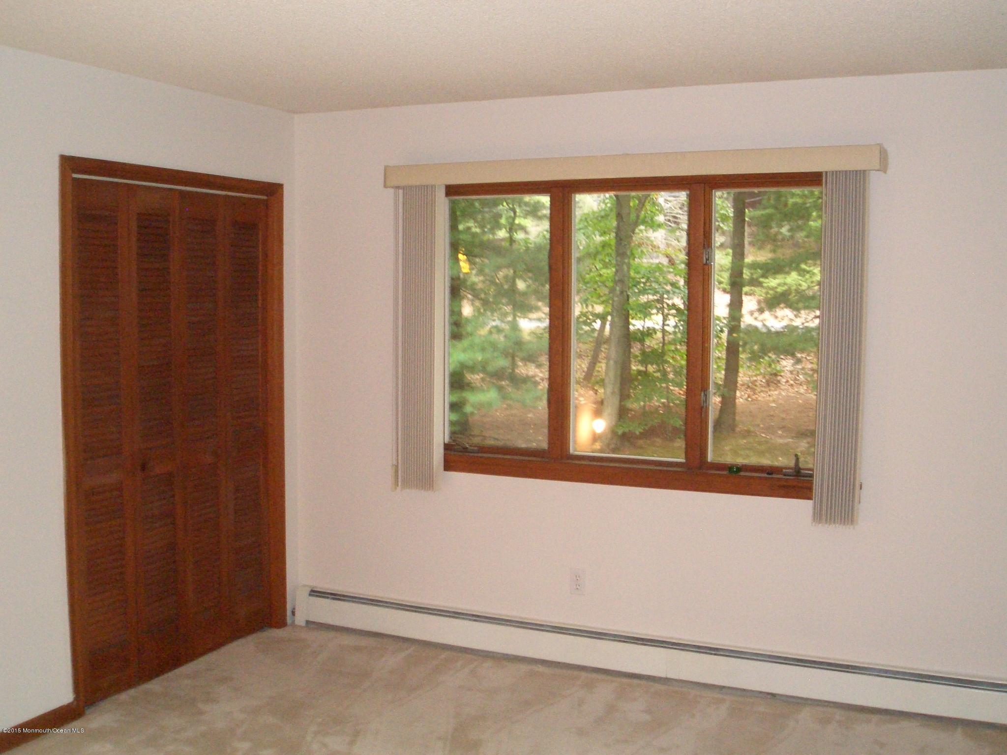 136 Millstone Road Millstone Township, NJ 08535 - Photo 27 of 35 CIMG2486