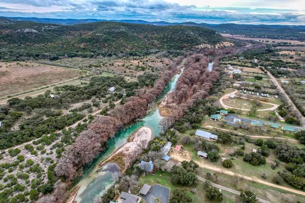 $500,000 | 1189 Cr 350 Concan Tx 78838, Concan, TX 78838
