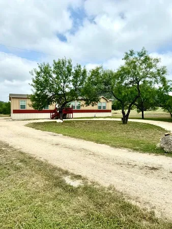 $500,000 | 1189 Cr 350 Concan Tx 78838, Concan, TX 78838