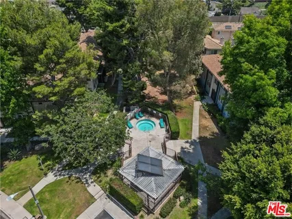 $500,000 | 3641 Kalsman Drive, Unit 4, Los Angeles, CA 90016