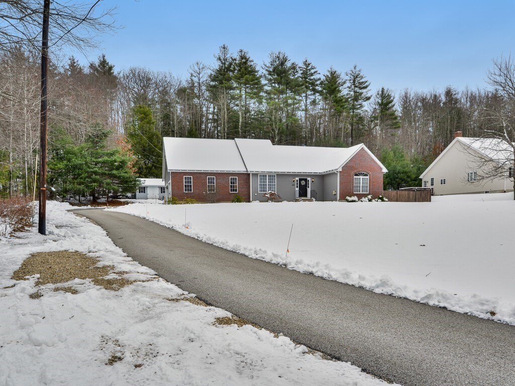 180 New Boston Road Sturbridge, MA 01566 - Photo 3 of 42