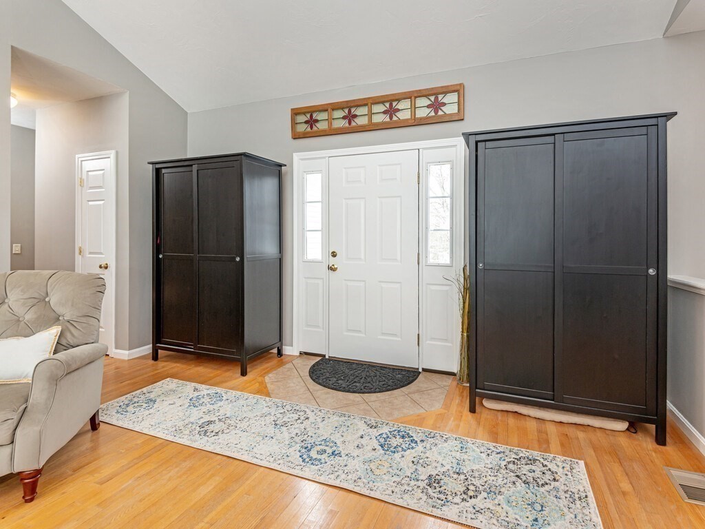 180 New Boston Road Sturbridge, MA 01566 - Photo 5 of 42