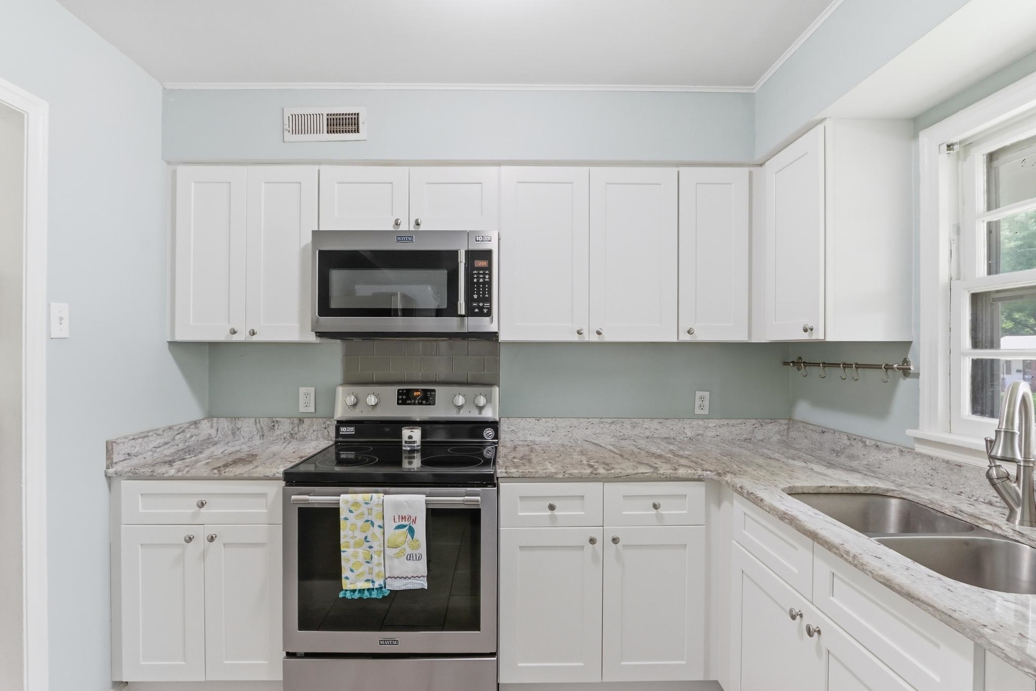 968 Wilbec Road Memphis, TN 38117 - Photo 15 of 29