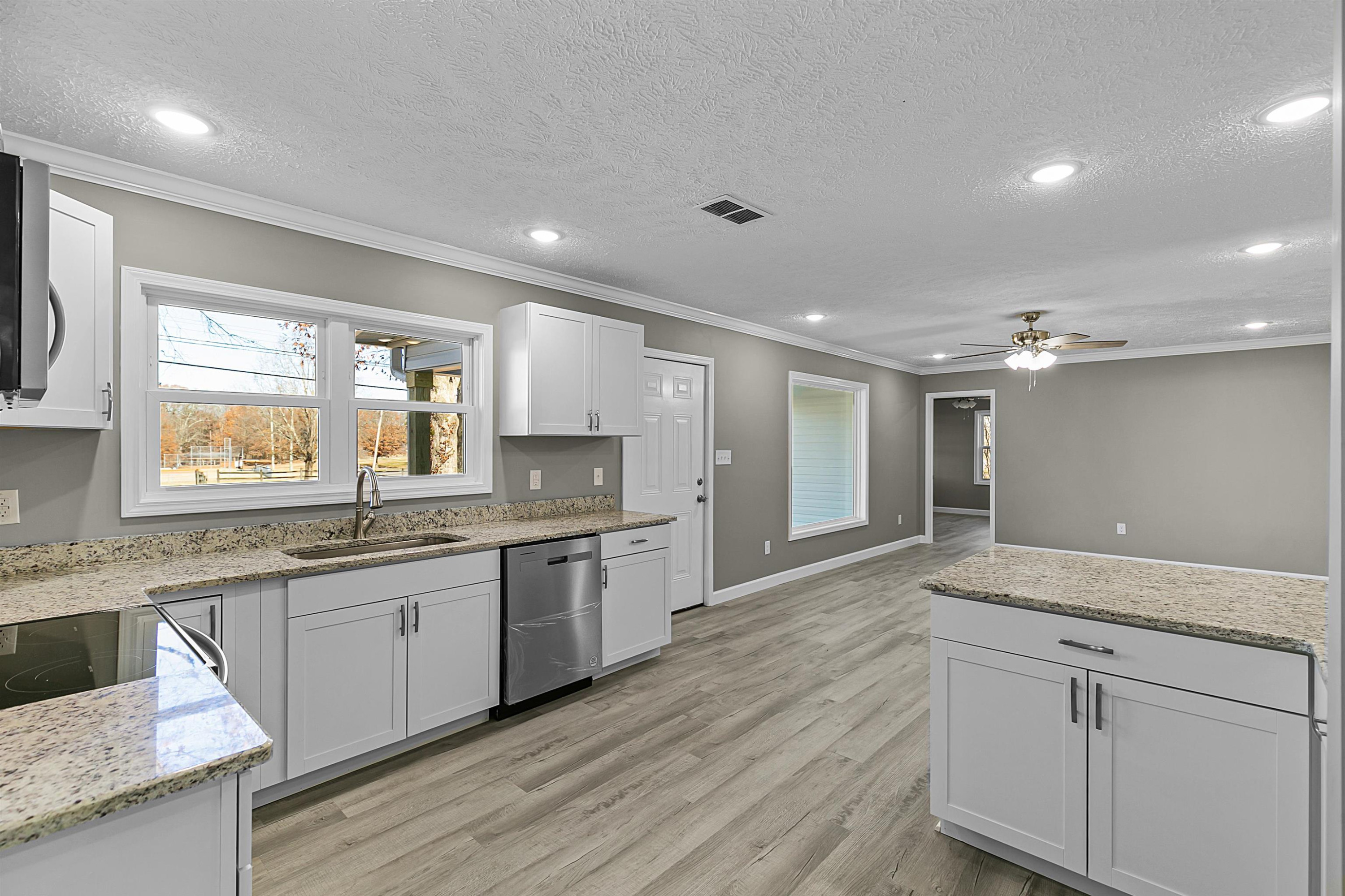 1676 Westover Road Jackson, TN 38301 - Photo 4 of 22 Photo 4