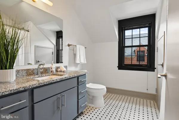 $620,000 | 9071 Power House Road, Unit 102, Lorton, VA 22079