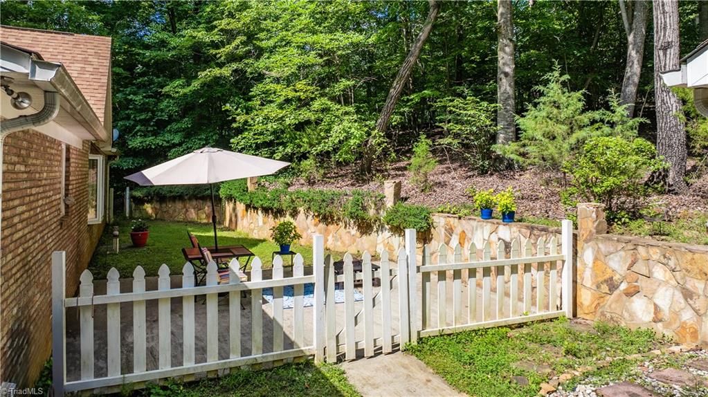 3269 Earnhardt Road Sophia, NC 27350 - Photo 18 of 34