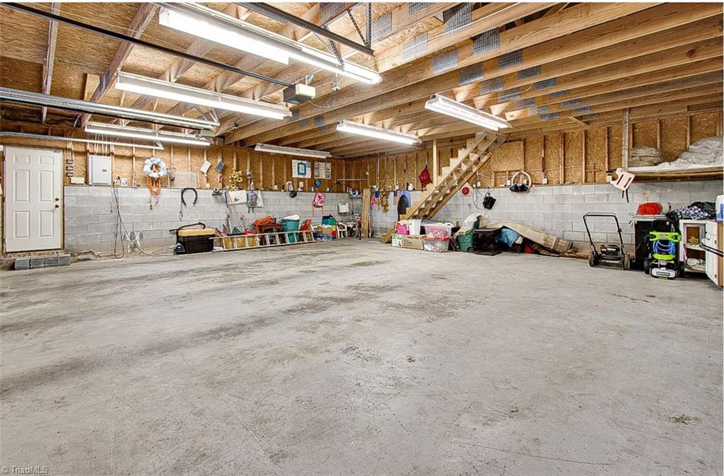 3269 Earnhardt Road Sophia, NC 27350 - Photo 21 of 34