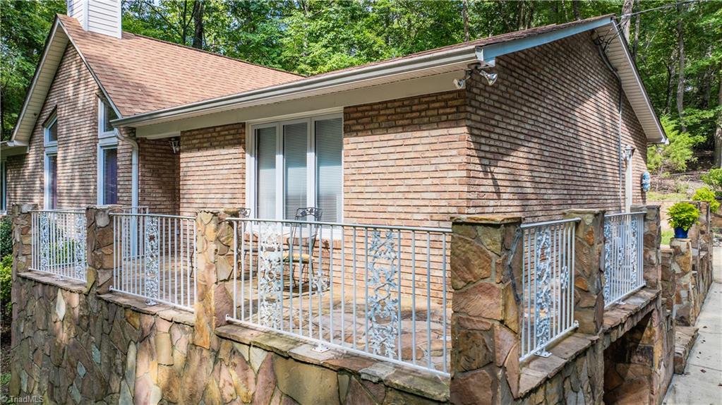 3269 Earnhardt Road Sophia, NC 27350 - Photo 5 of 34