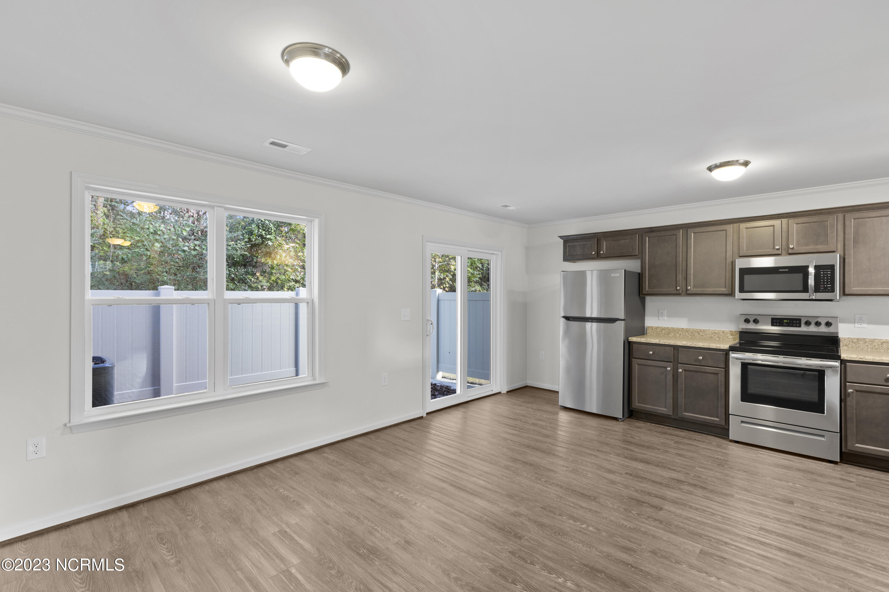 463 Sullivan Loop Road Midway Park, NC 28544 - Photo 5 of 19 IMG_2382