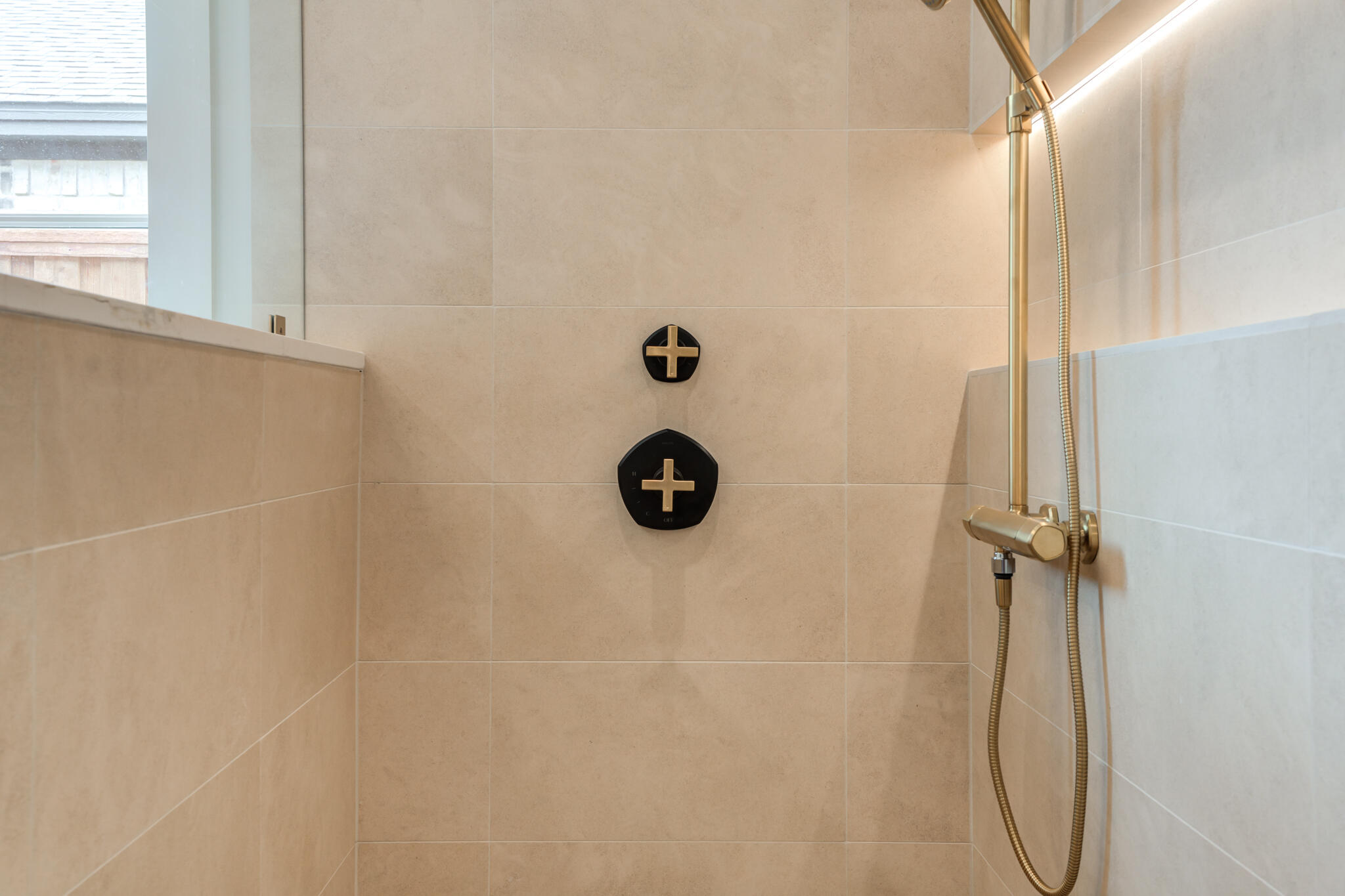 4510 Zadar Avenue Lubbock, TX 79407 - Photo 75 of 142 4150-Zadar-Ave_Lubbock-TX_89_Primary-Bat