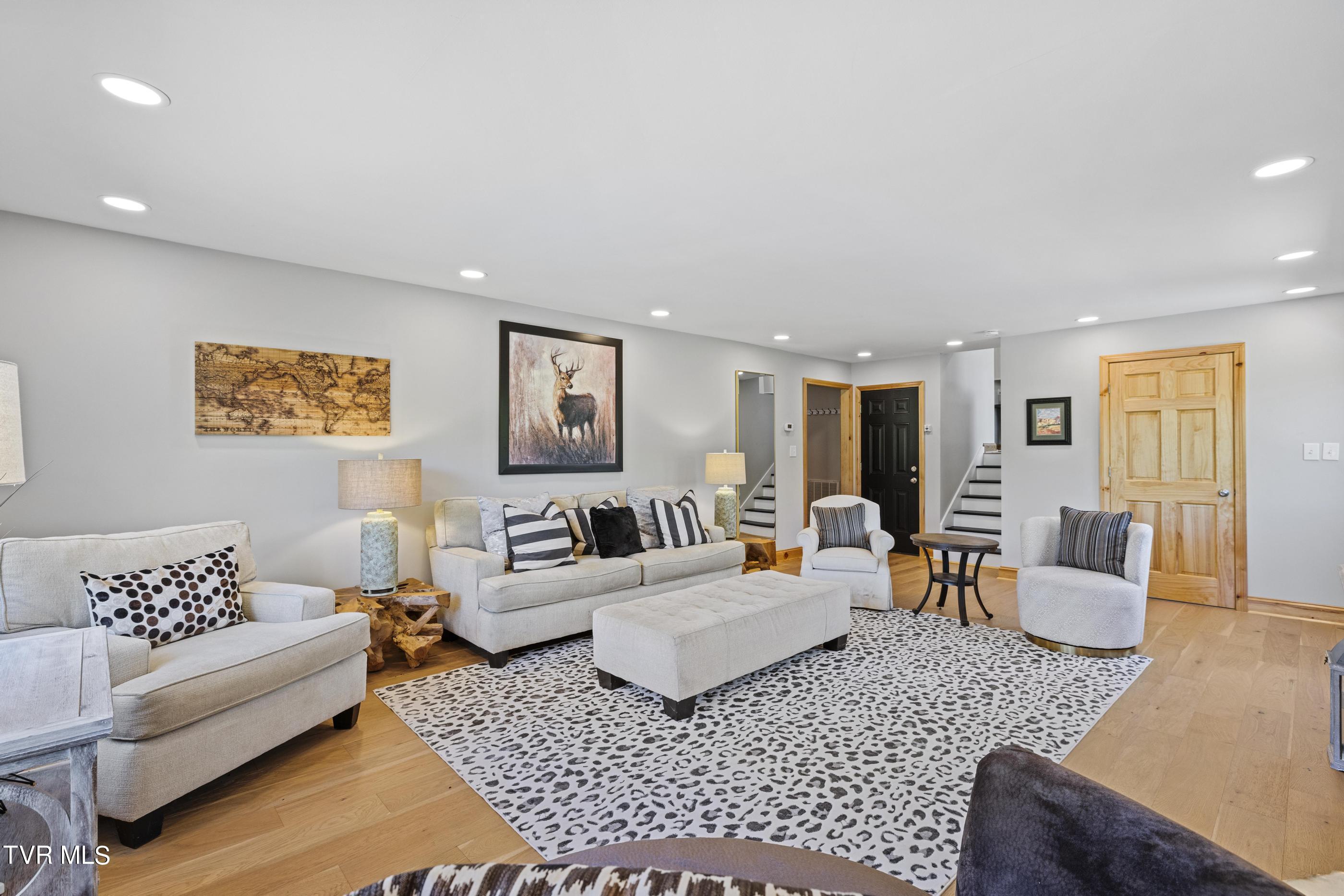 1934 Dry Hill Road Butler, TN 37640 - Photo 11 of 48 2R9A0361