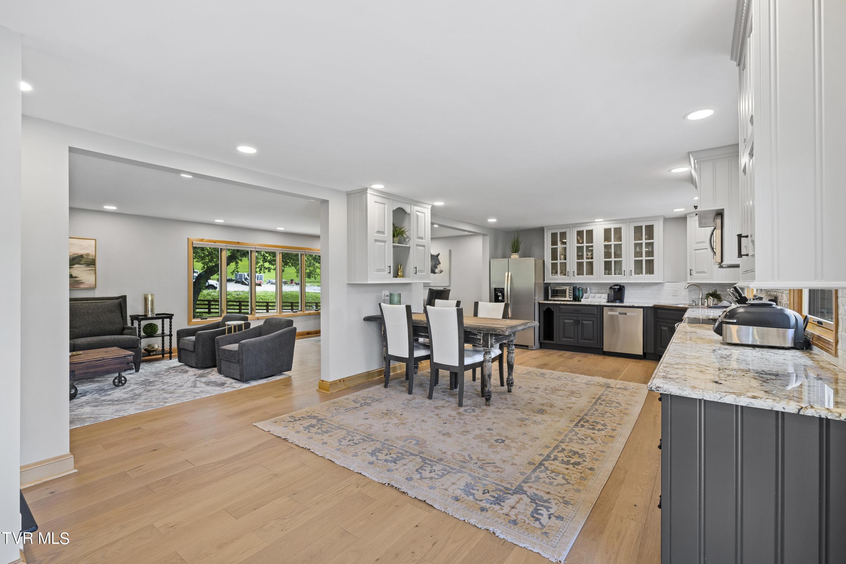 1934 Dry Hill Road Butler, TN 37640 - Photo 14 of 48 2R9A0401