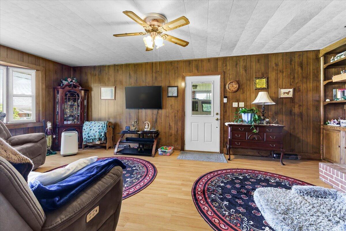 205 Murphy Road Collinsville, VA 24078 - Photo 22 of 42 22-205 Murphy Rd-22