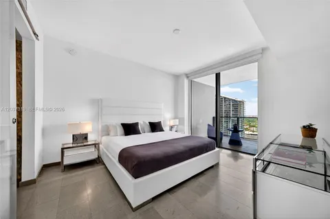 $659,999 | 68 Southeast 6th Street, Unit 3506, Miami, FL 33131