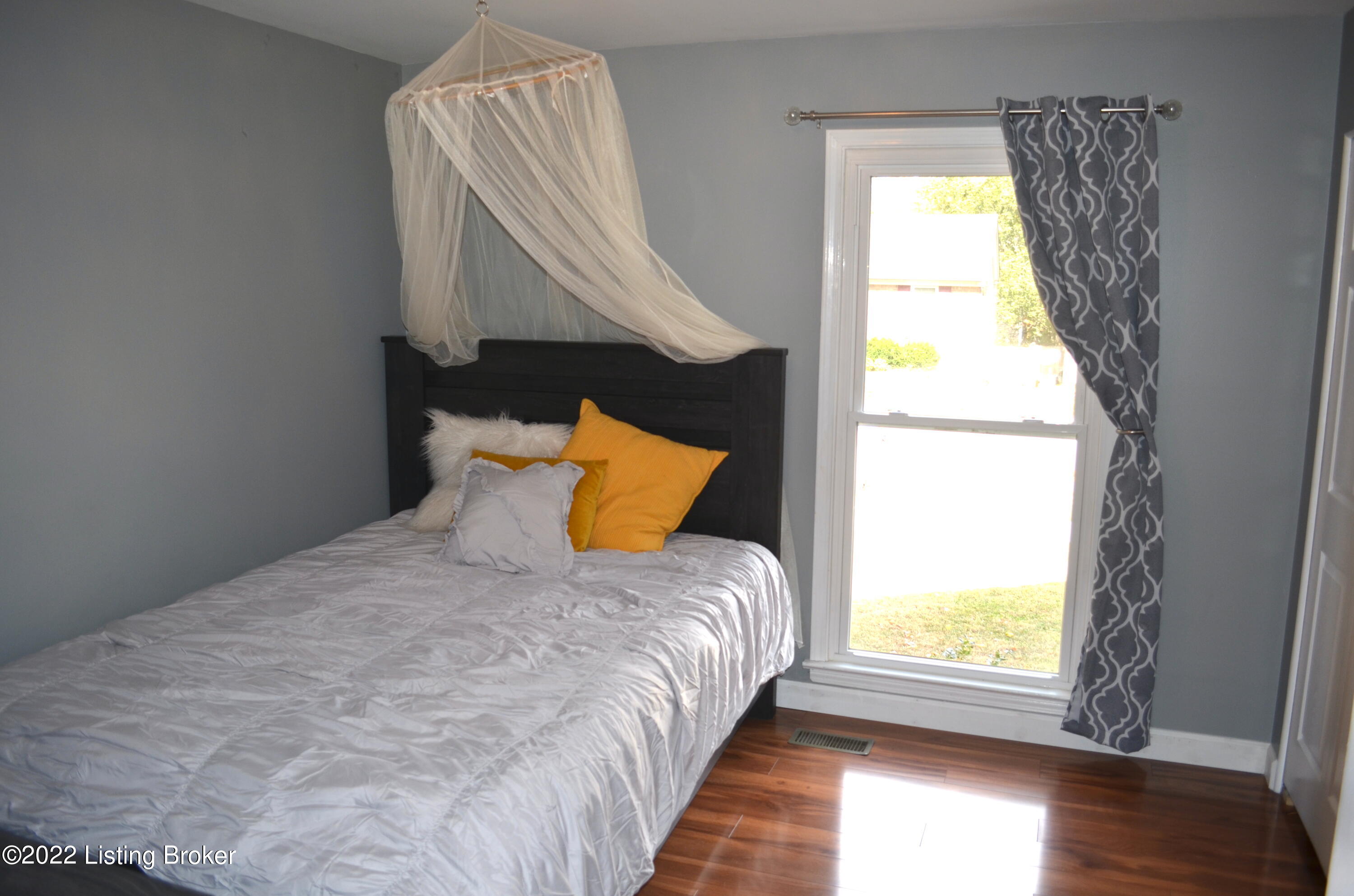 7100 Ridge Creek Road Louisville, KY 40291 - Photo 13 of 18 DSC_1386
