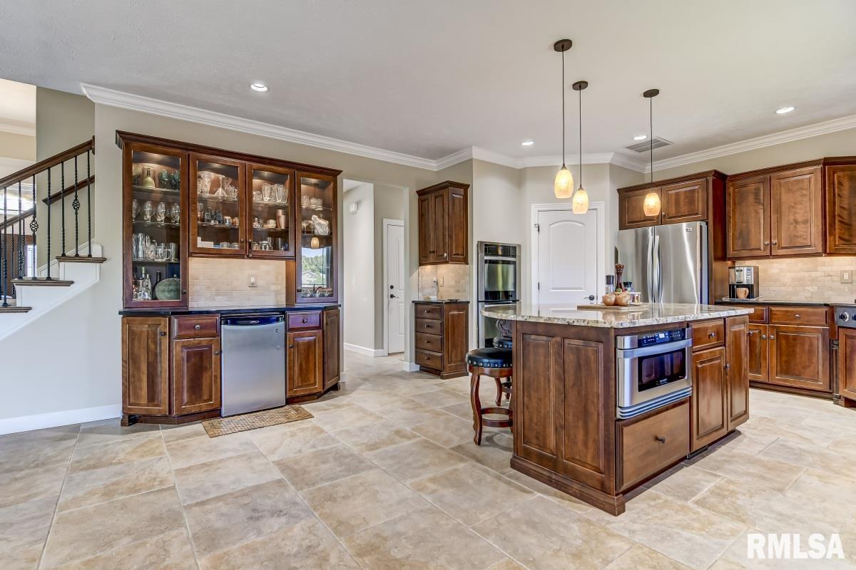 6316 Winterberry Lane Springfield, IL 62712 - Photo 12 of 54 Gallery Image 12