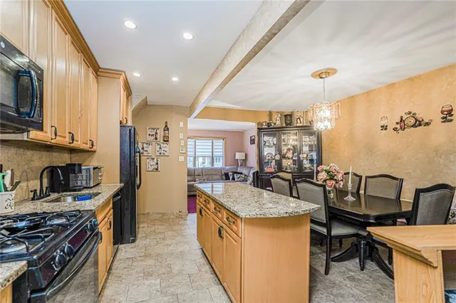 $948,888 | 1646 72nd Street | Bensonhurst