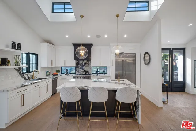 $17,250 | 12672 Stanwood Drive, Los Angeles, CA 90066