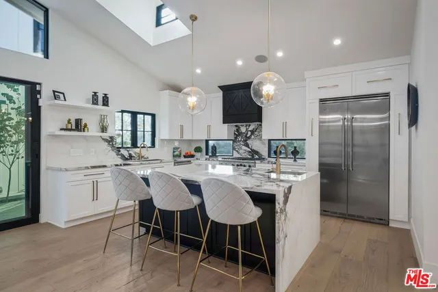 $17,250 | 12672 Stanwood Drive, Los Angeles, CA 90066