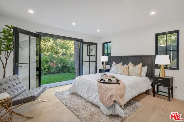 $17,250 | 12672 Stanwood Drive, Los Angeles, CA 90066