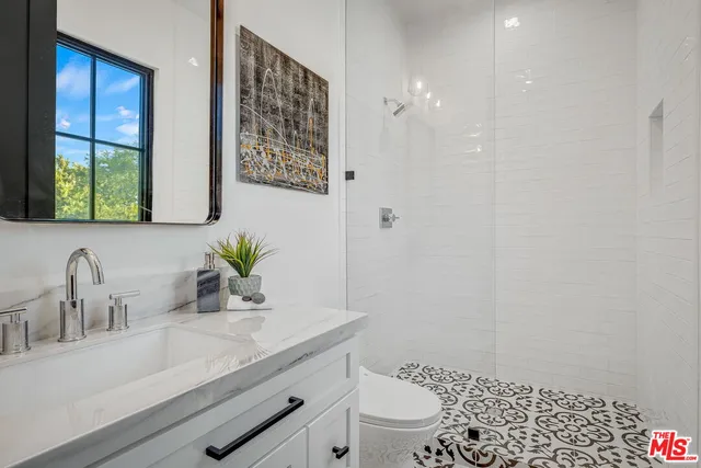 $17,250 | 12672 Stanwood Drive, Los Angeles, CA 90066