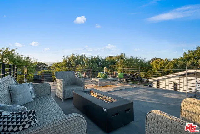 $17,250 | 12672 Stanwood Drive, Los Angeles, CA 90066