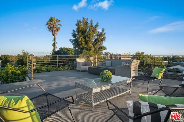 $17,250 | 12672 Stanwood Drive, Los Angeles, CA 90066